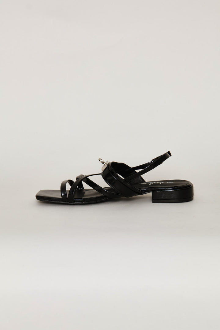 Lock Trim Detail Multistrap Mule Sandal - Black