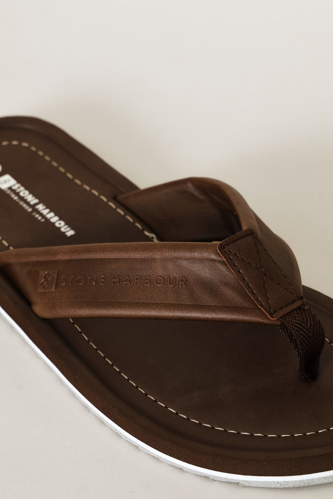 Moulded Footbed Wide Vamp Sandal - Chocolate