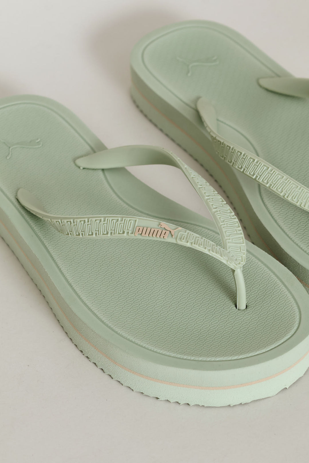 Form Zadp Flip Flop - Lime