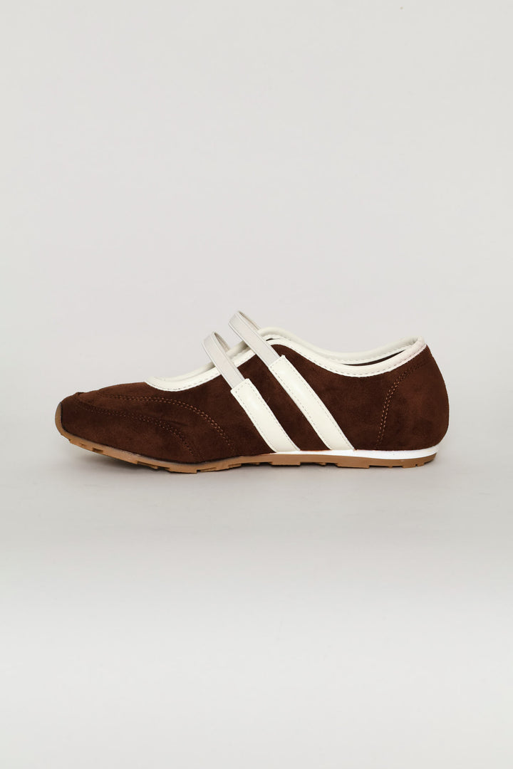 Mary Jane Sport Pump - Chocolate