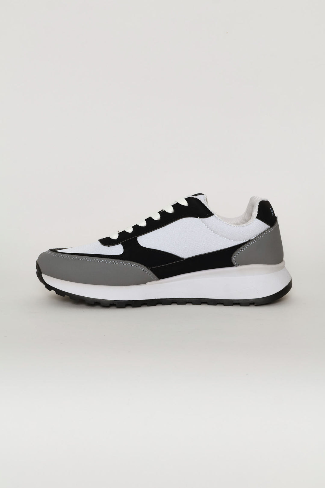 Essential Retro Runner - Grey