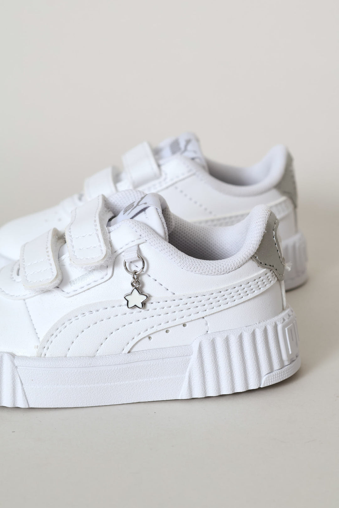 Pre-Girls Carina 3.0 Charm V Sneaker - White