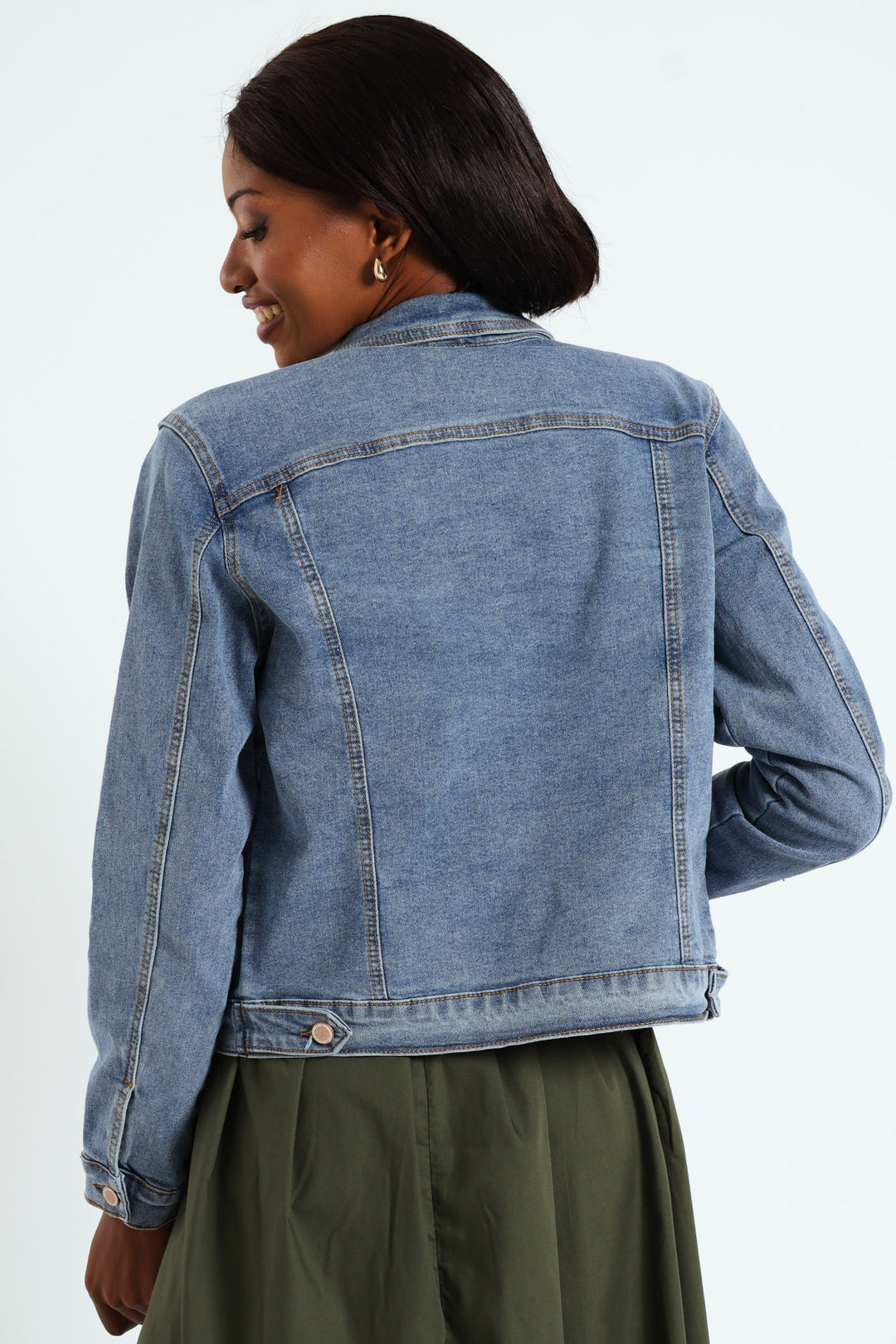 Long Sleeve Classic Denim Trucker Jacket - Light Wash