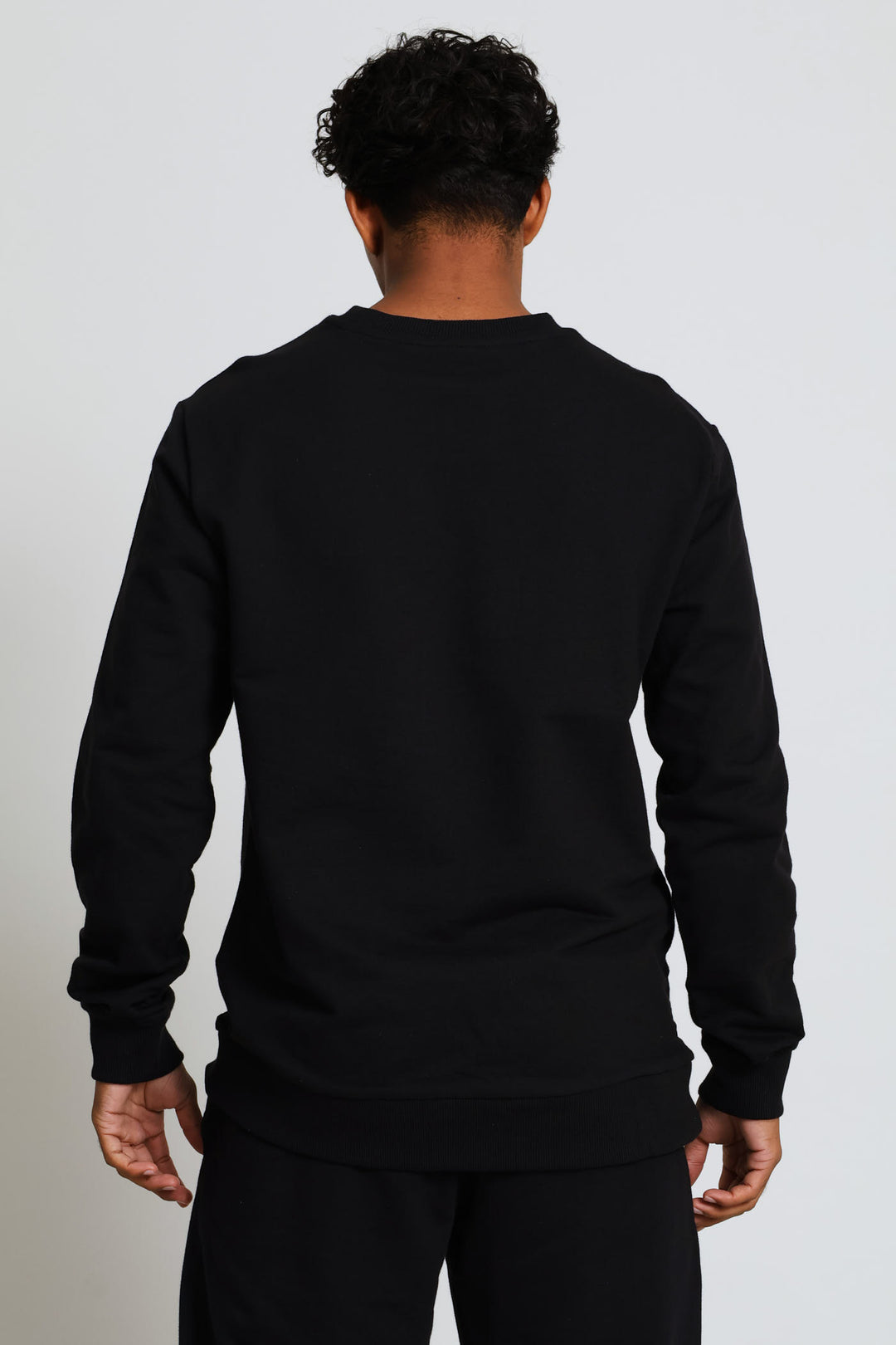 Arch Crew Top - Black