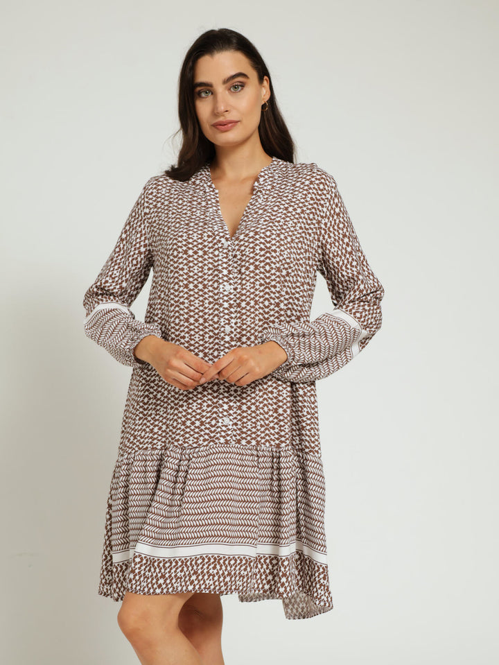 Long Sleeve Drop Hem Shift Dress - Brown/White