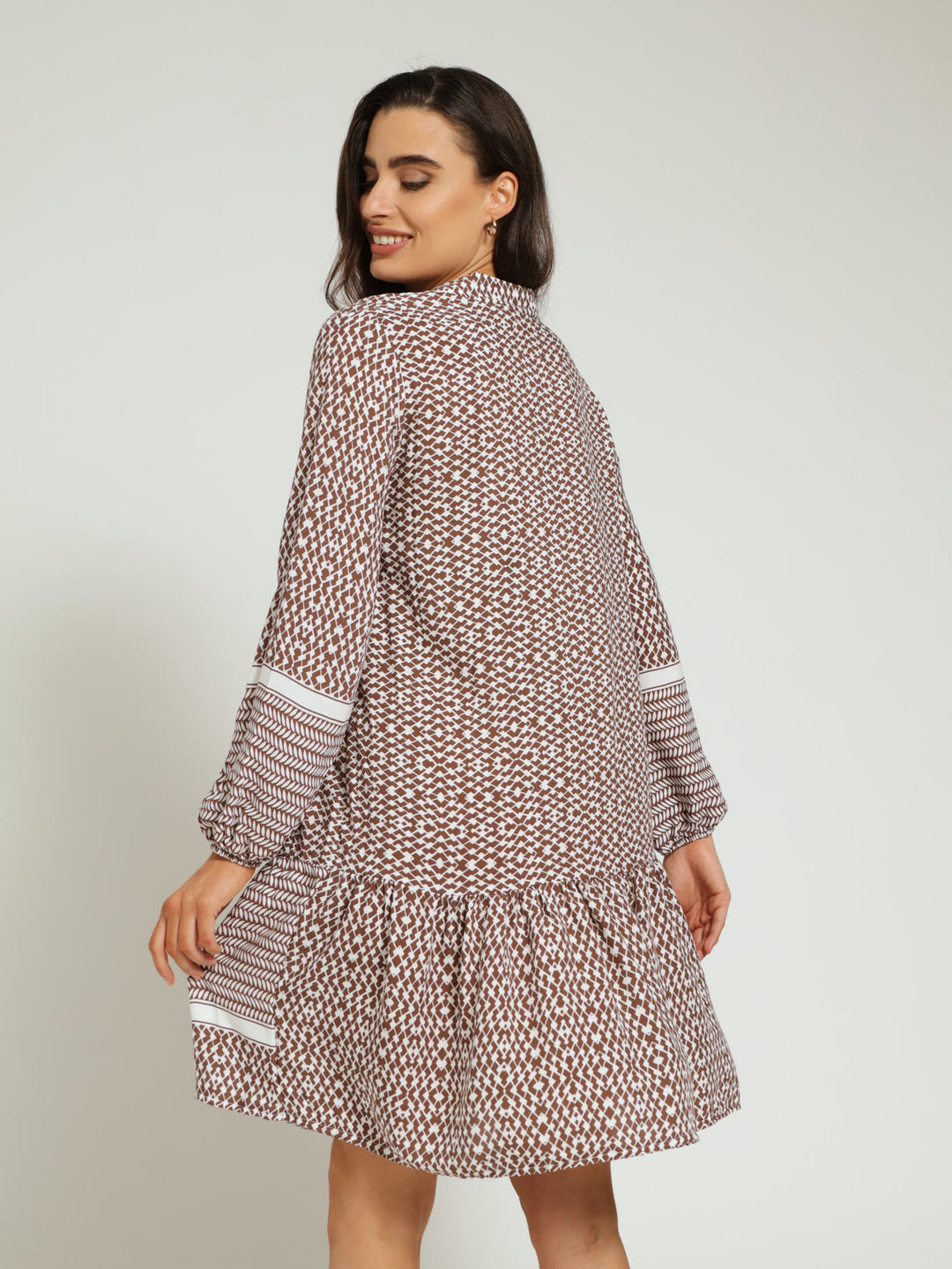 Long Sleeve Drop Hem Shift Dress - Brown/White