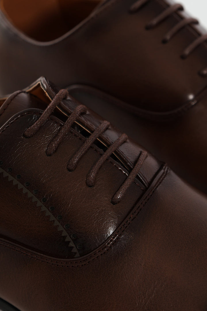 Plain Toe Cap Oxford Shoe - Brown