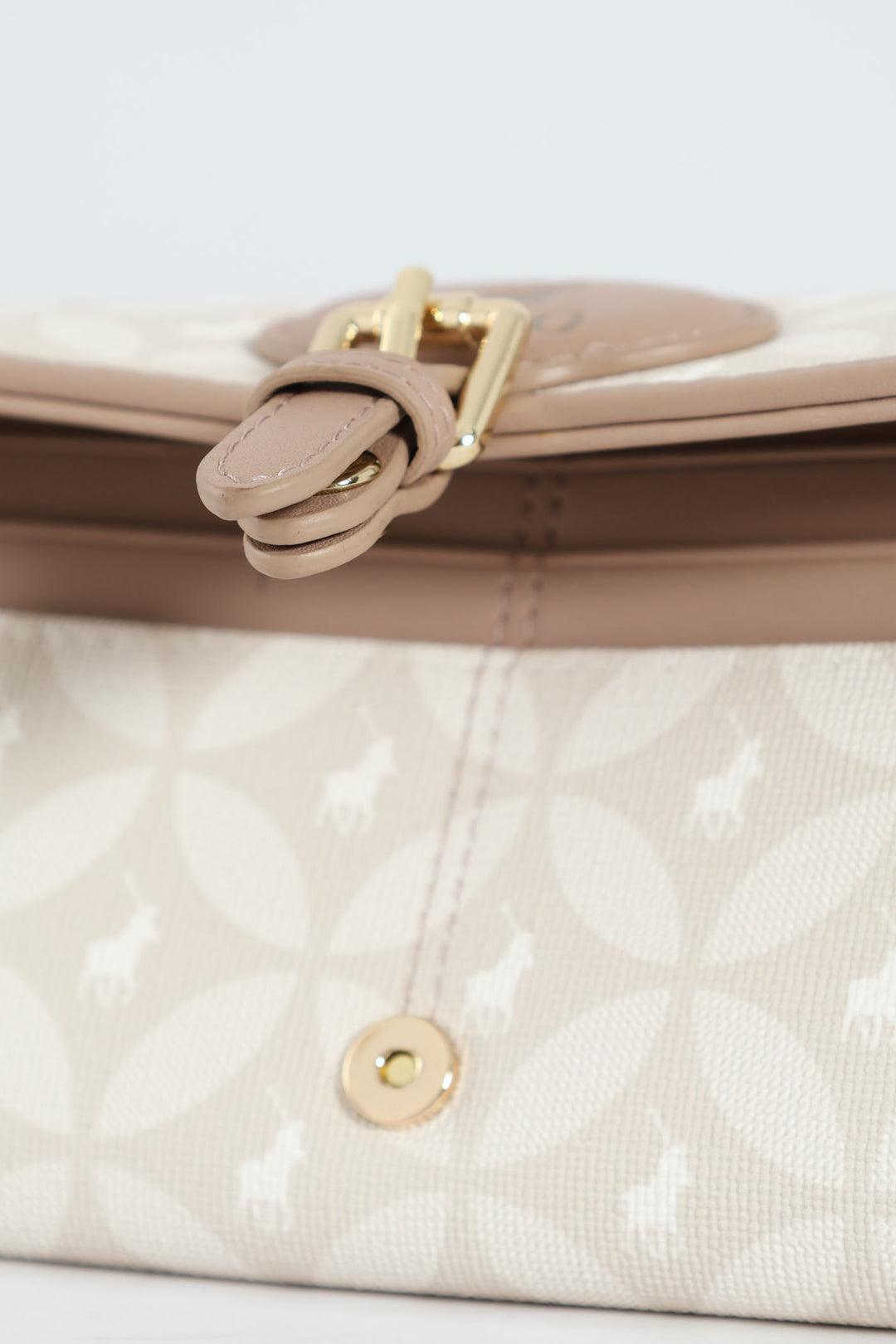Porter Compact Trifold Purse - Taupe