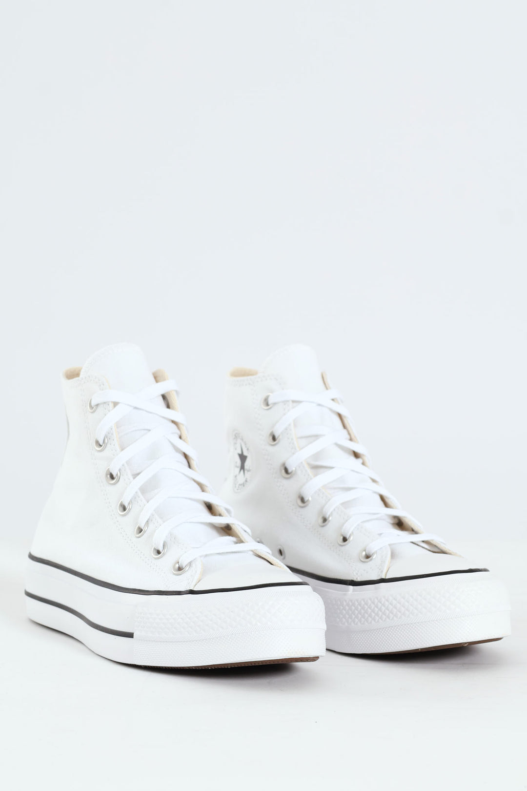Chuck Taylor All Star Platform Canvas Sneaker - White