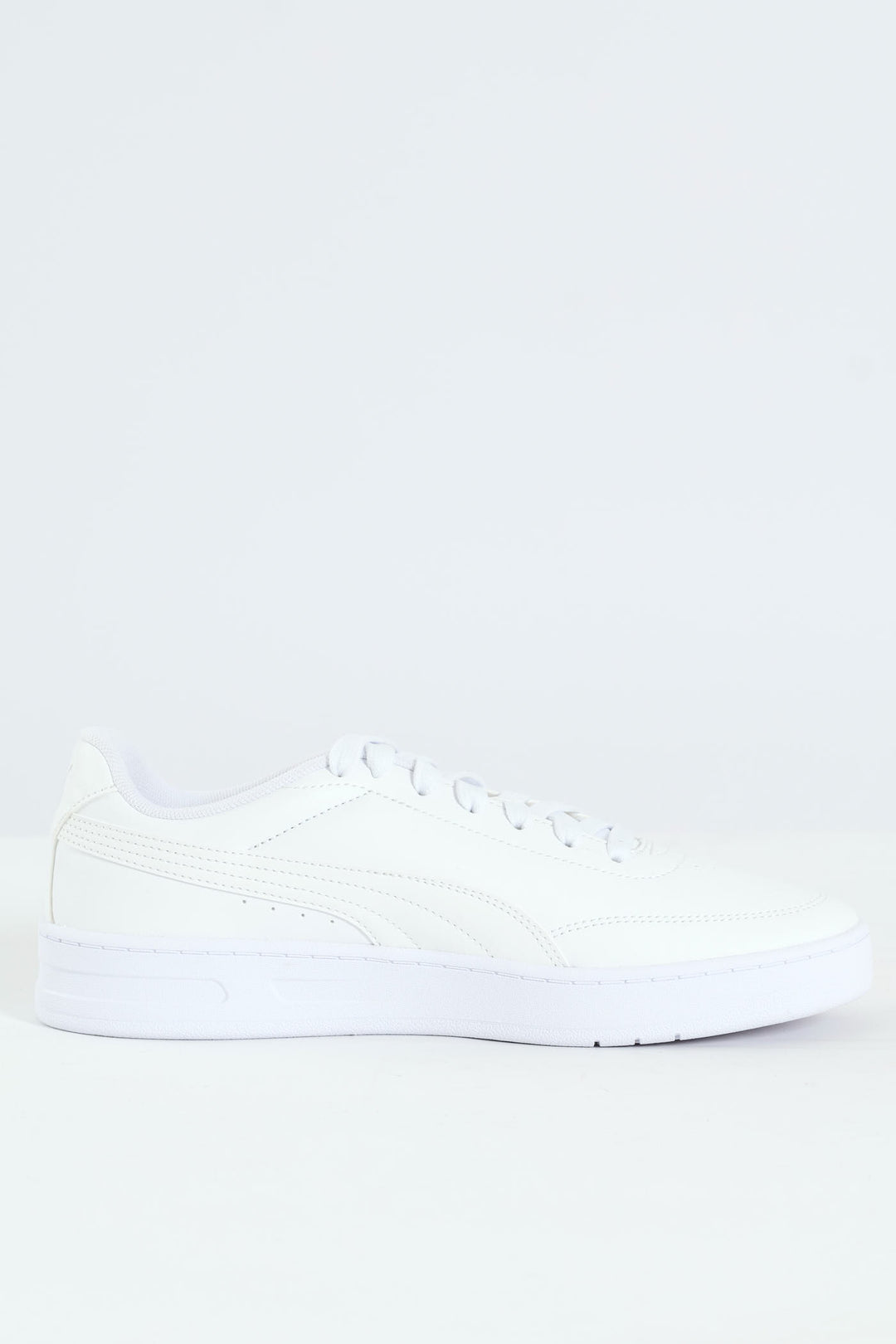 Court Classic Clean Sneaker - White