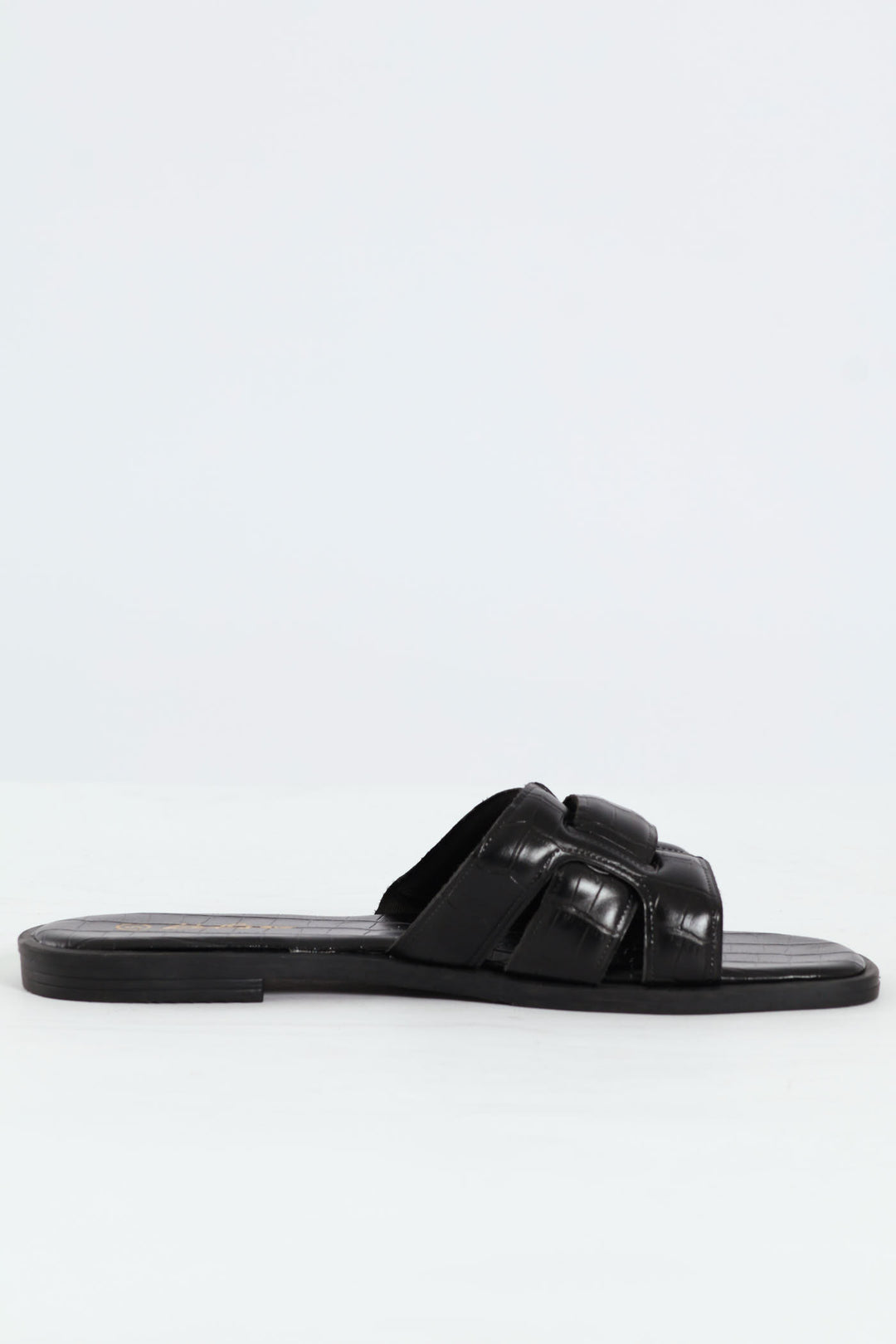 Interlinked Mule Sandal On Fashion Outsole - Black