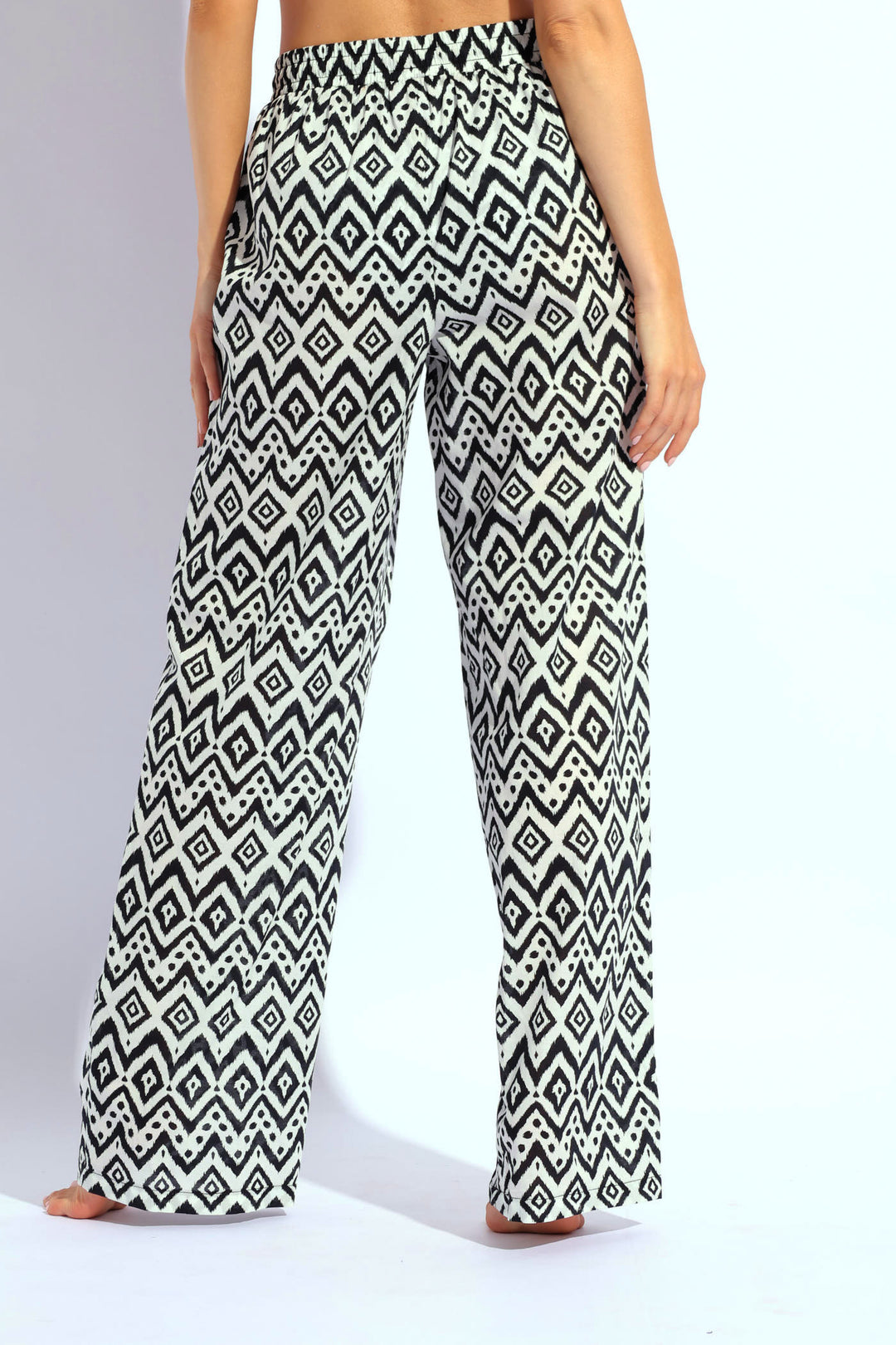 Printed Elasticated Pants - Black/White