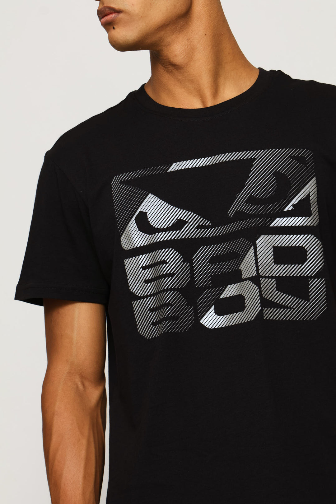 Bevel Eyes Tee - Black