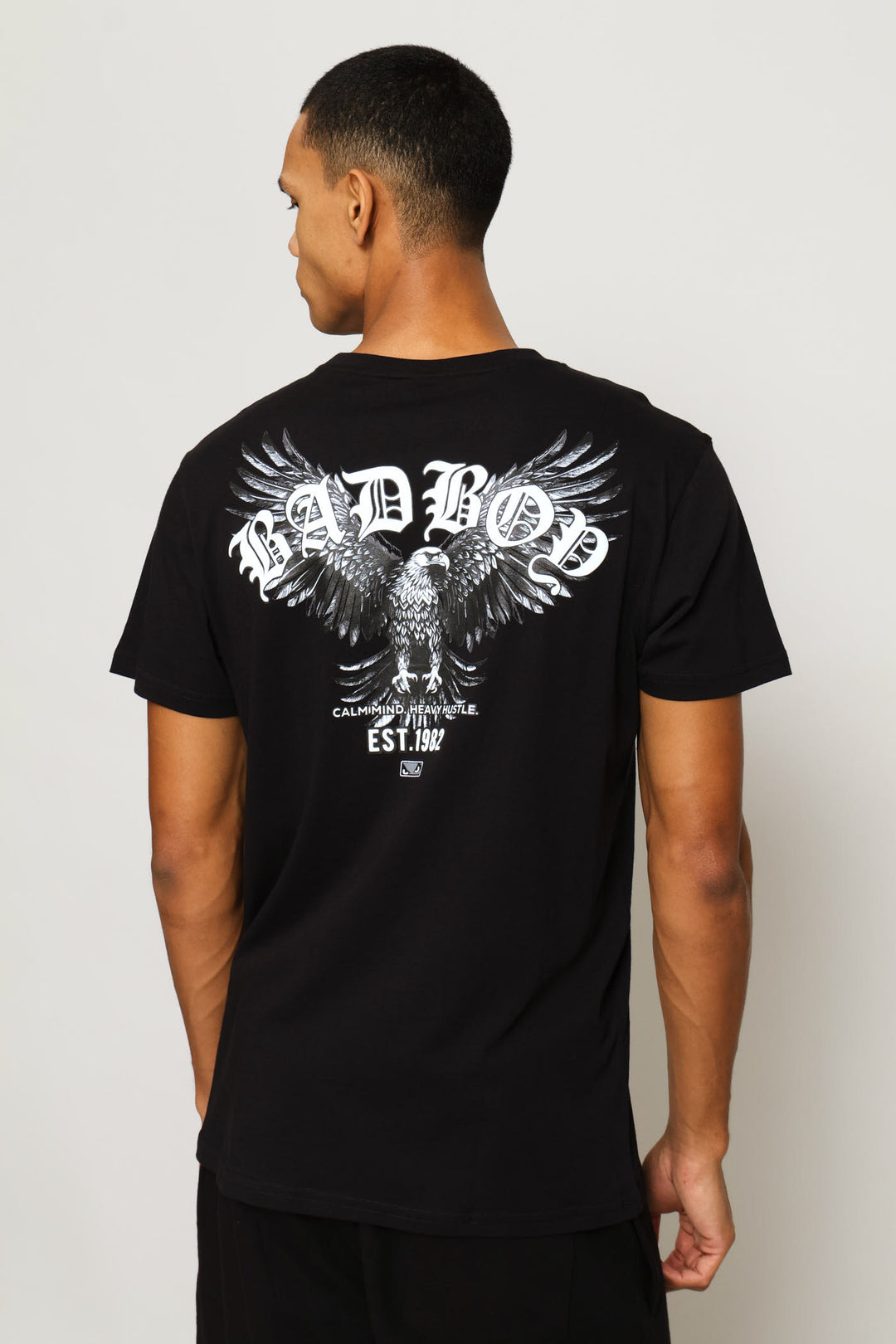 Never Give Up Tee - Black