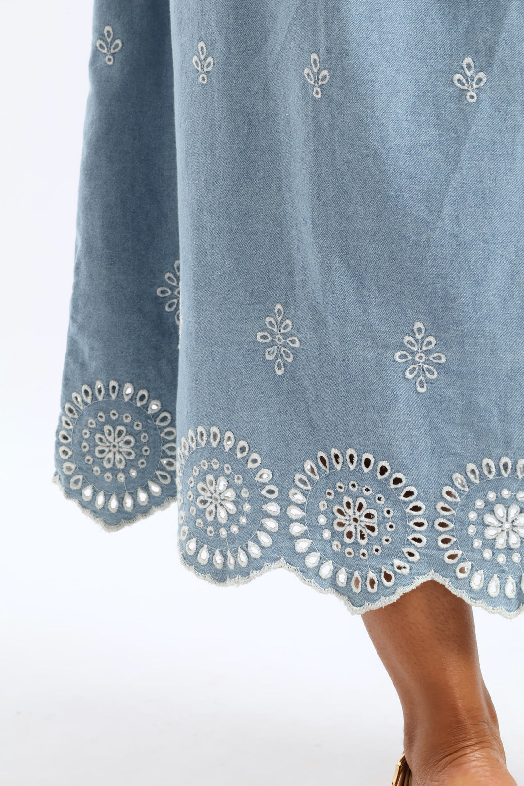 Anglaise Detail Shirred Waist Fit & Flare Midi Dress - Light Wash