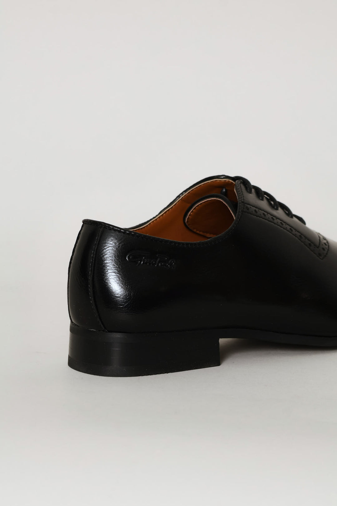 Giovanni Lace Up Oxford Shoe - Black