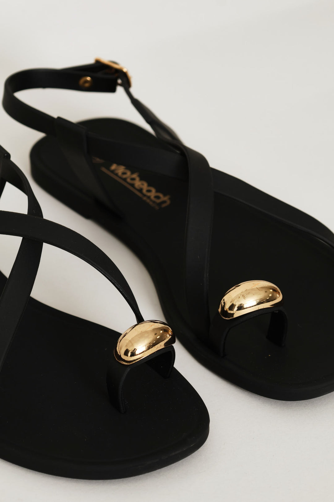 Gold Detaiil Sandal - Black