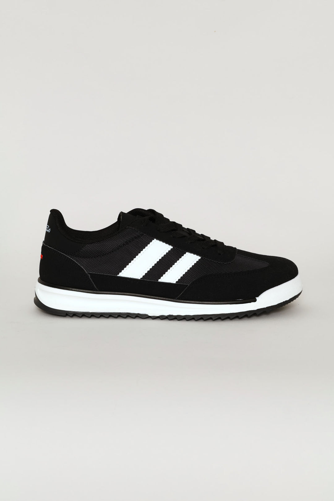 The Game Double Stripe Detail Sneaker - Black