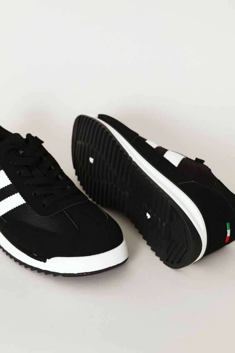 The Game Double Stripe Detail Sneaker - Black