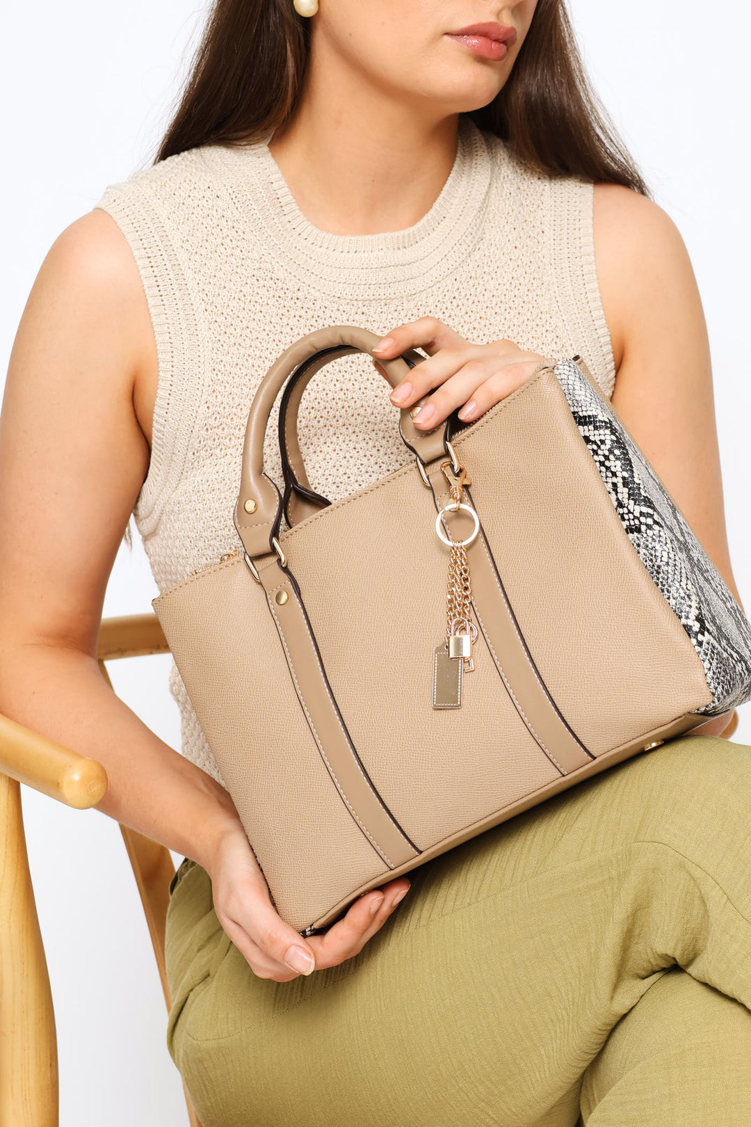 Tote Bag With Charm - Beige