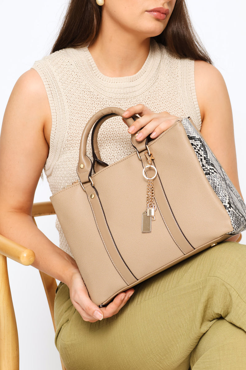 Tote Bag With Charm - Beige