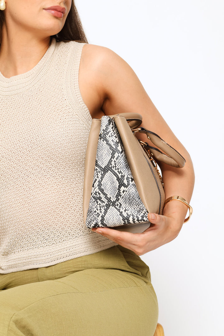 Tote Bag With Charm - Beige