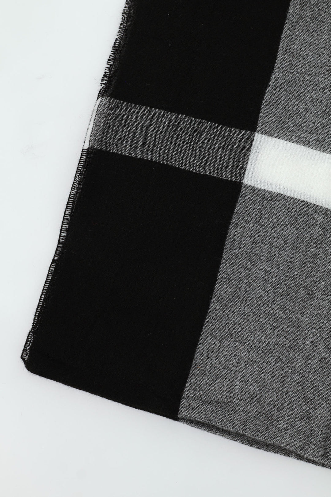 Large Check Tassel Scarf - Black/Cream
