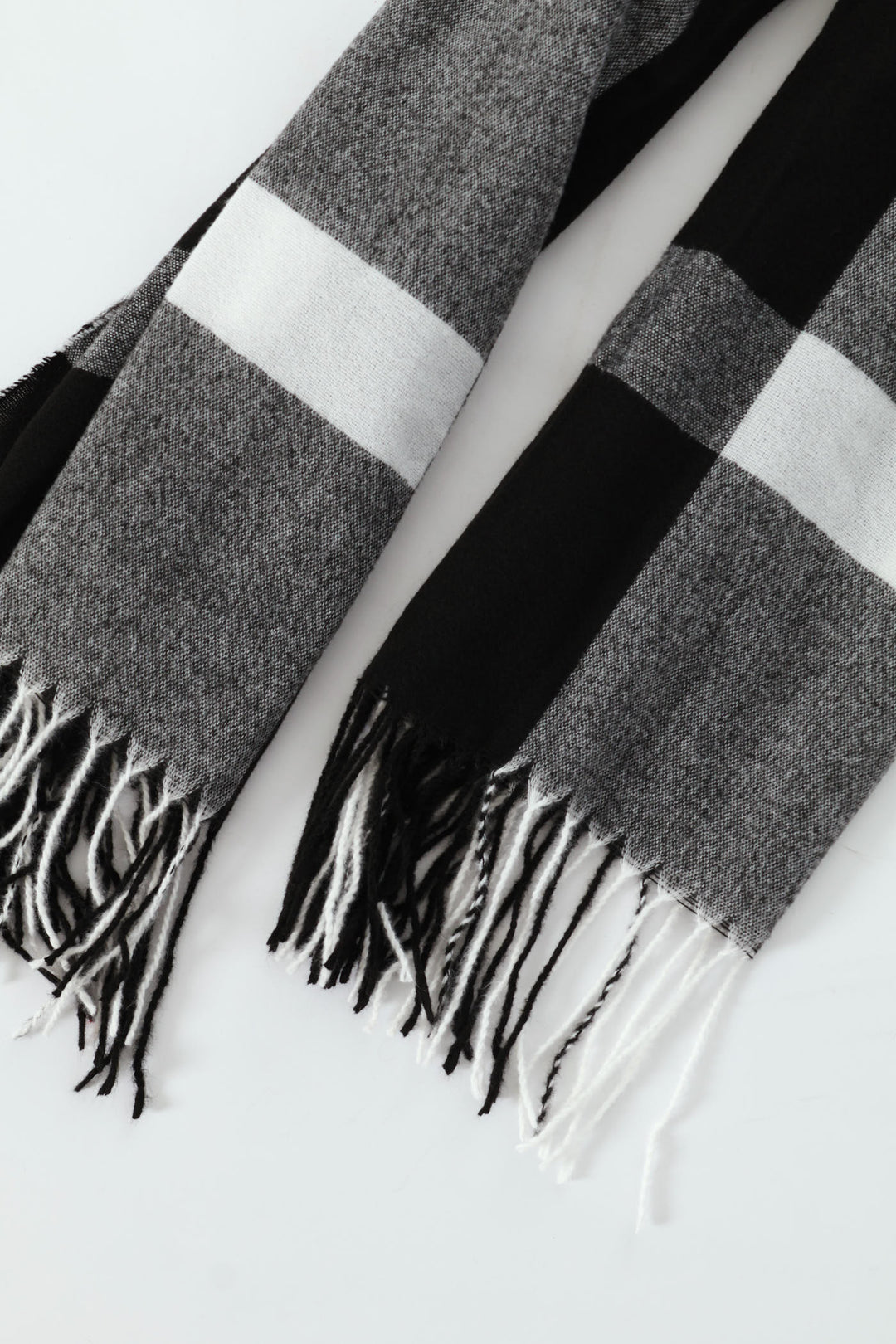 Large Check Tassel Scarf - Black/Cream