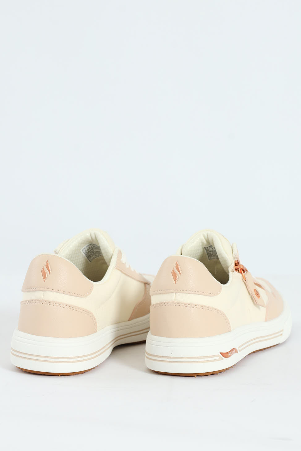 Arch Fit Arcade Sneaker - Off White