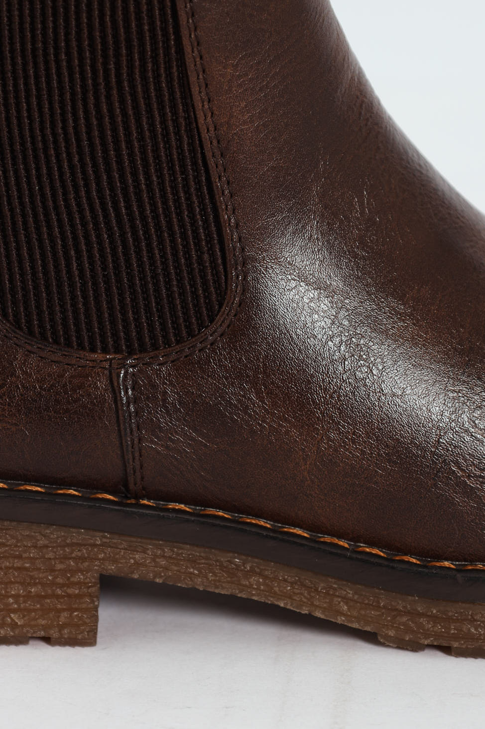 Belinda Lug Sole Chelsea Boot - Chocolate