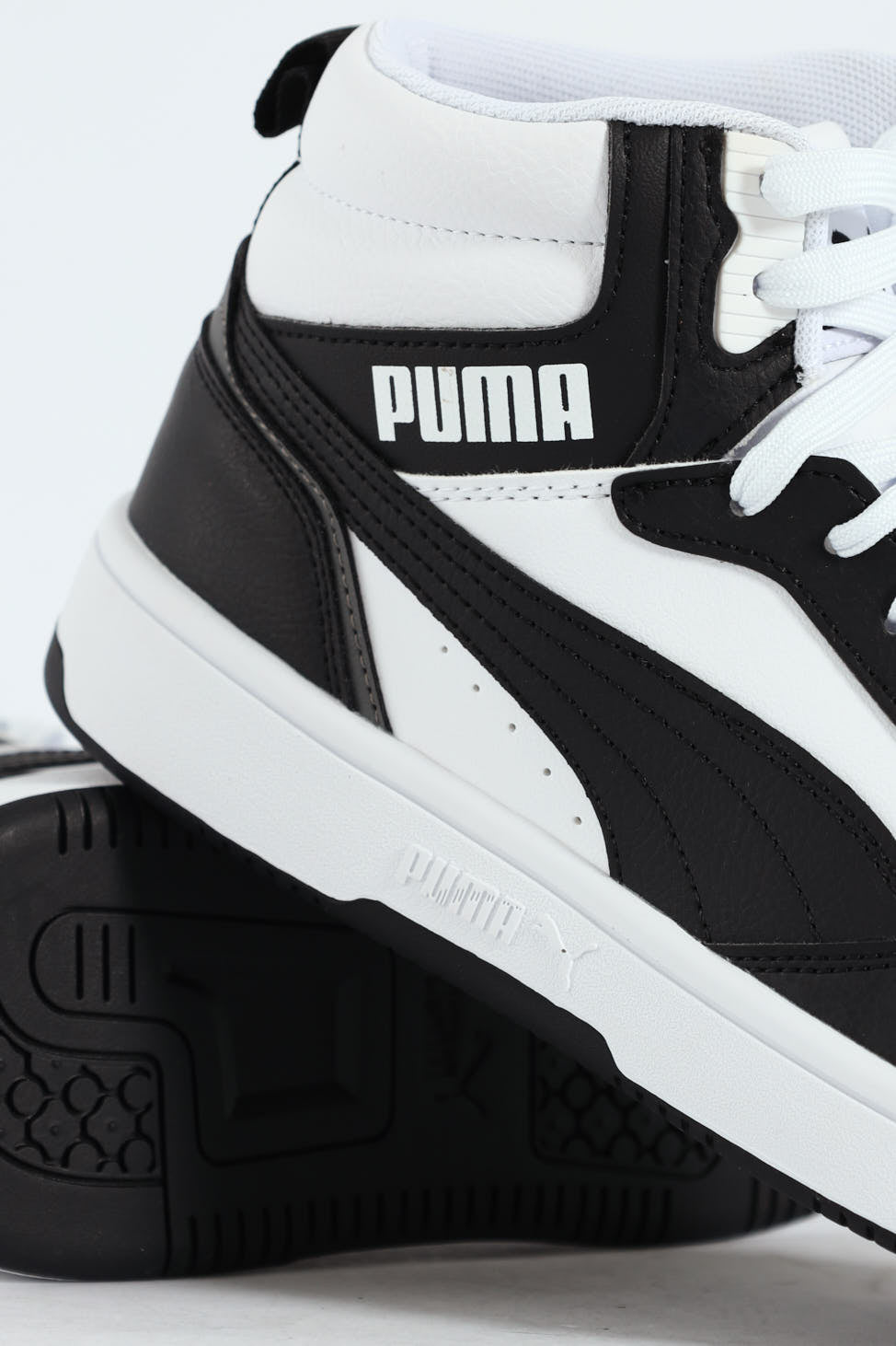 Boys Rebound V6 Mid Jr Sneaker - White/Black