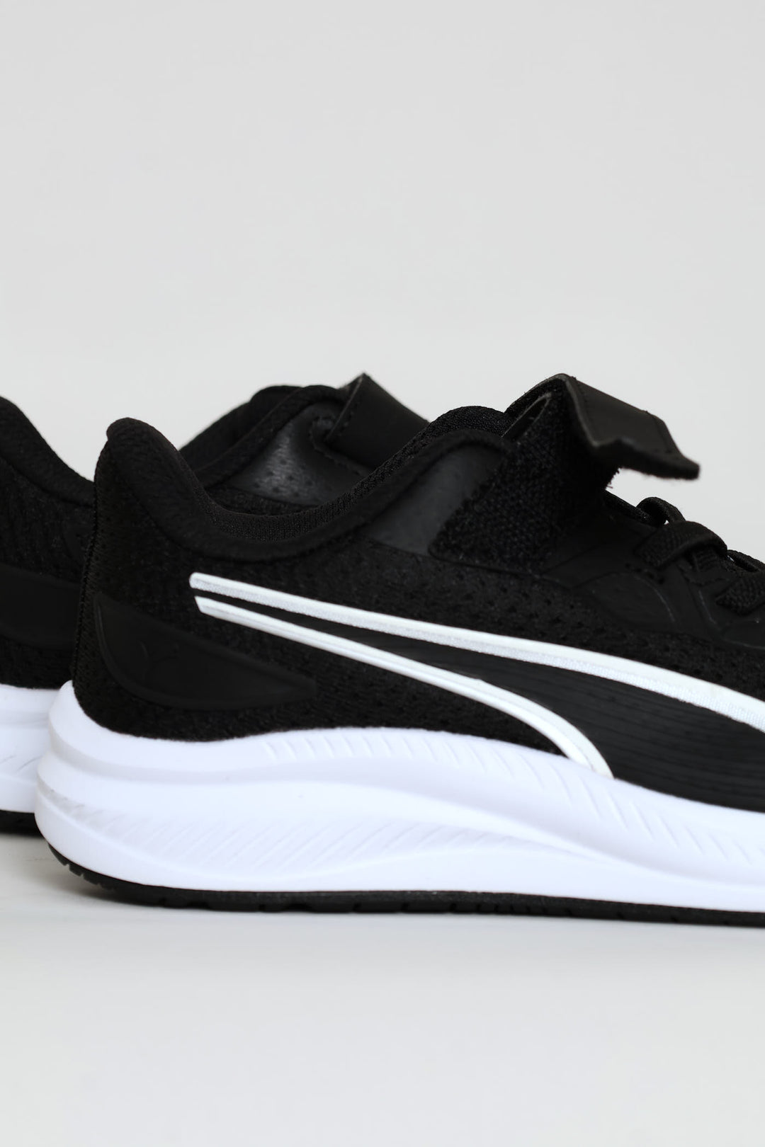 Pre-Boys Skyrocket 2 Ac Plus Sneaker - Black/White