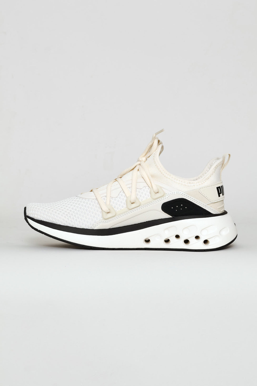 Softride Frequence Street Sneaker - Snow White