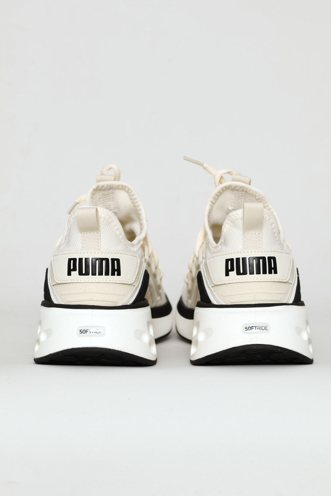 Softride Frequence Street Sneaker - Snow White