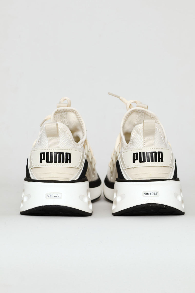 Softride Frequence Street Sneaker - Snow White