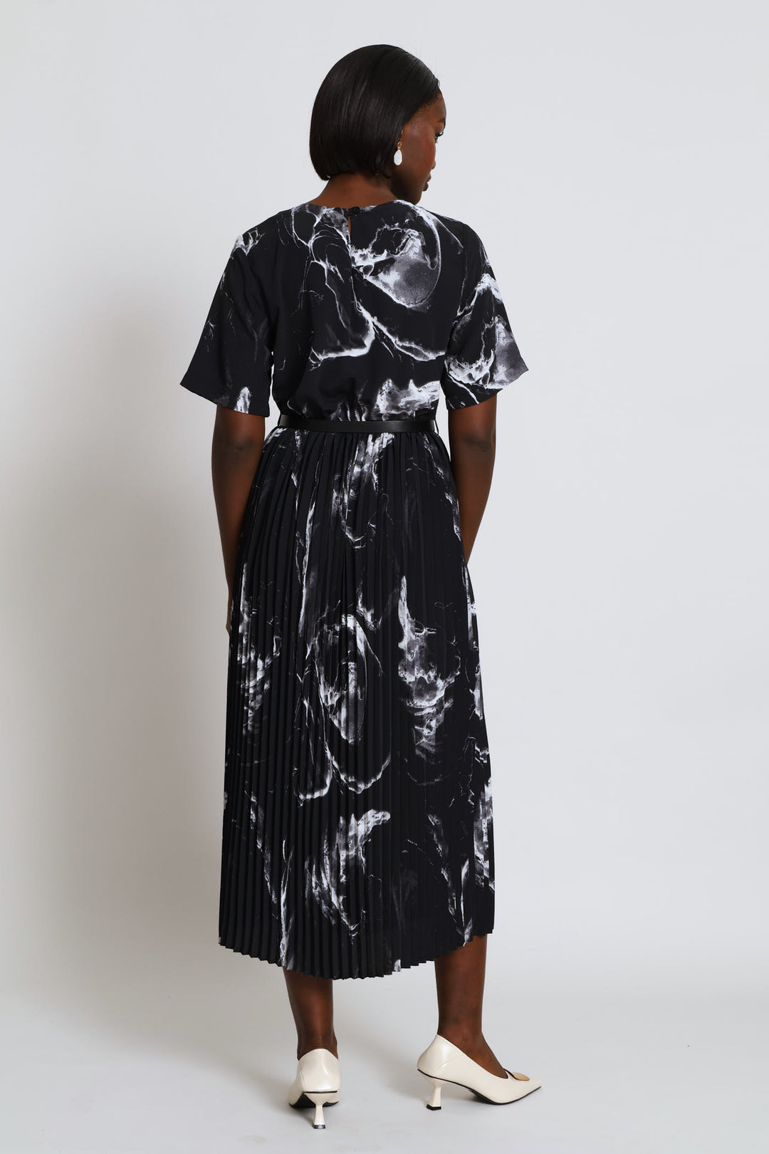Pu Belt Pleated Maxi Dress - Black/Cream