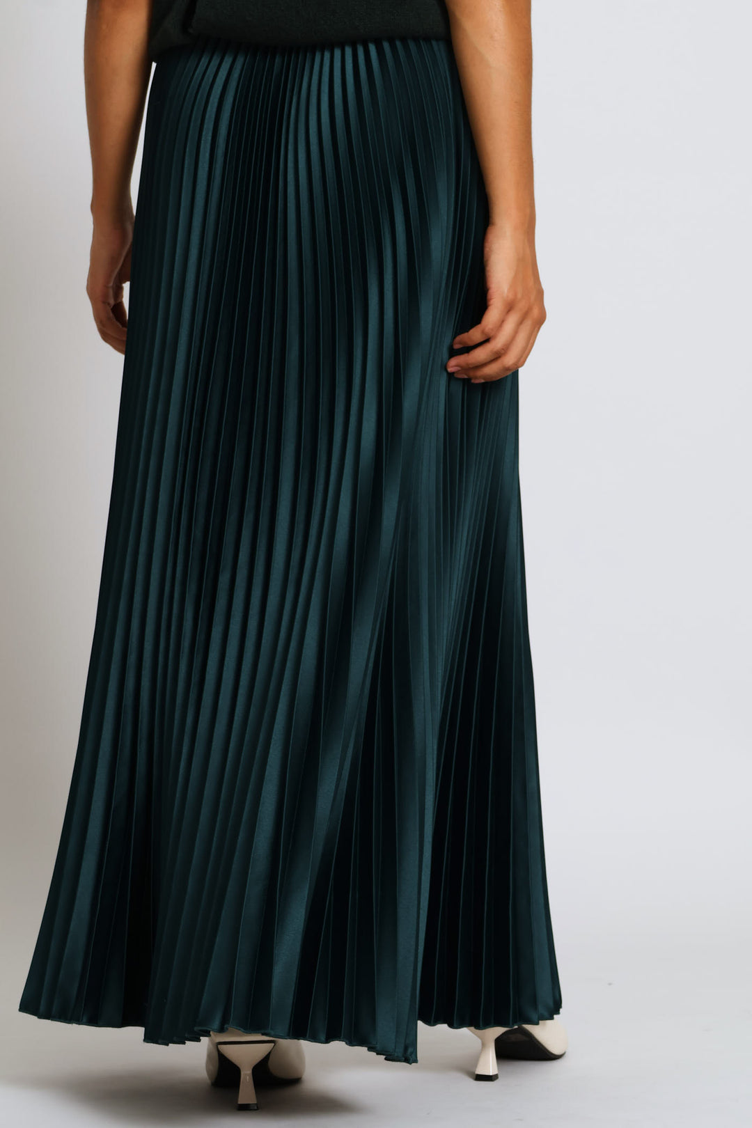 Pleated Satin Maxi Skirt - Hunter Green