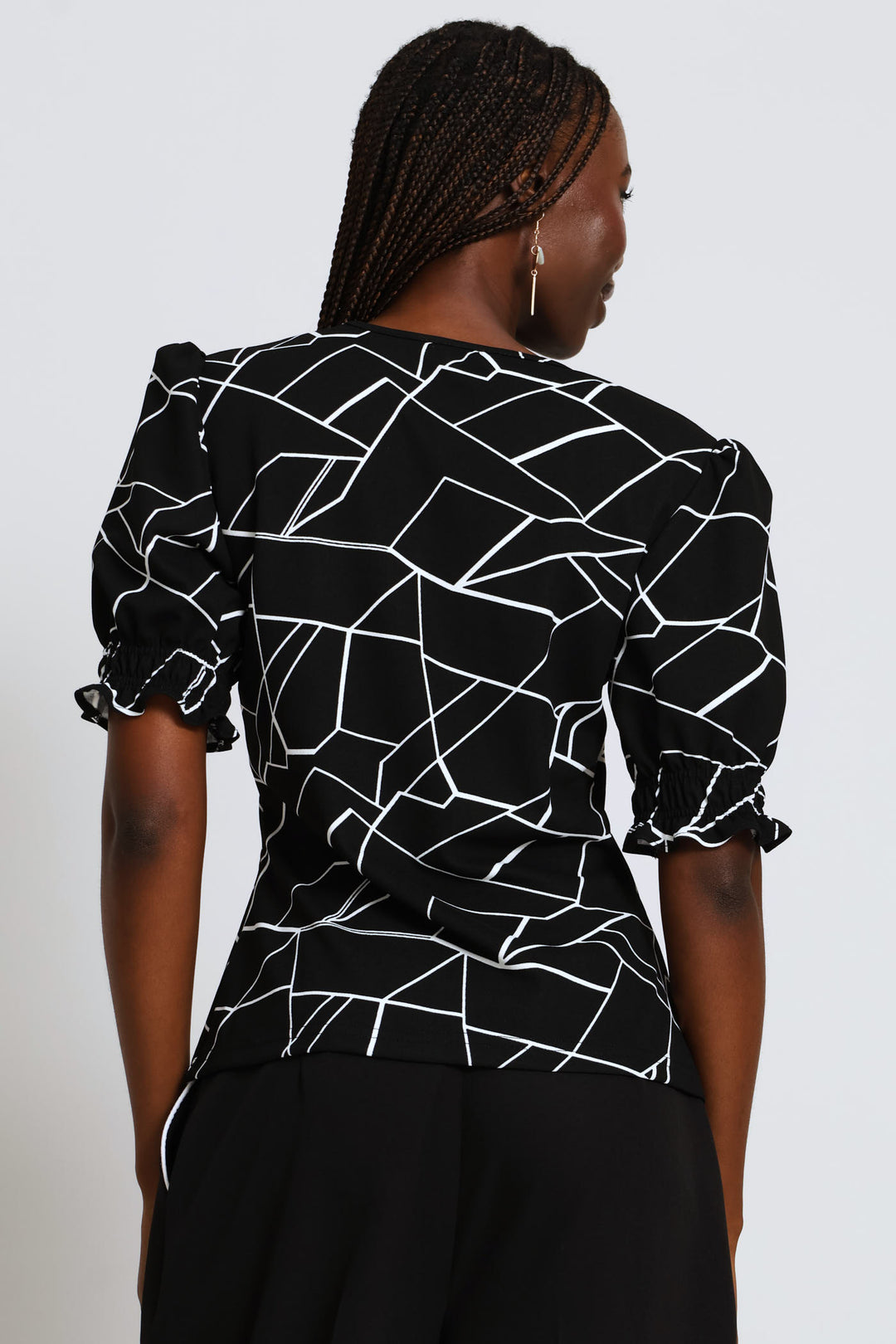 Geo Print Puff Sleeve Blouse - Black/Cream