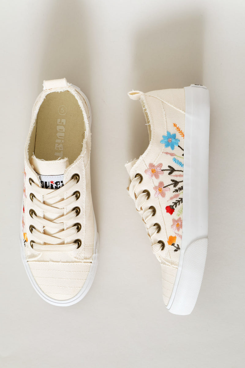 Floral Lace Up Sneaker - Multi