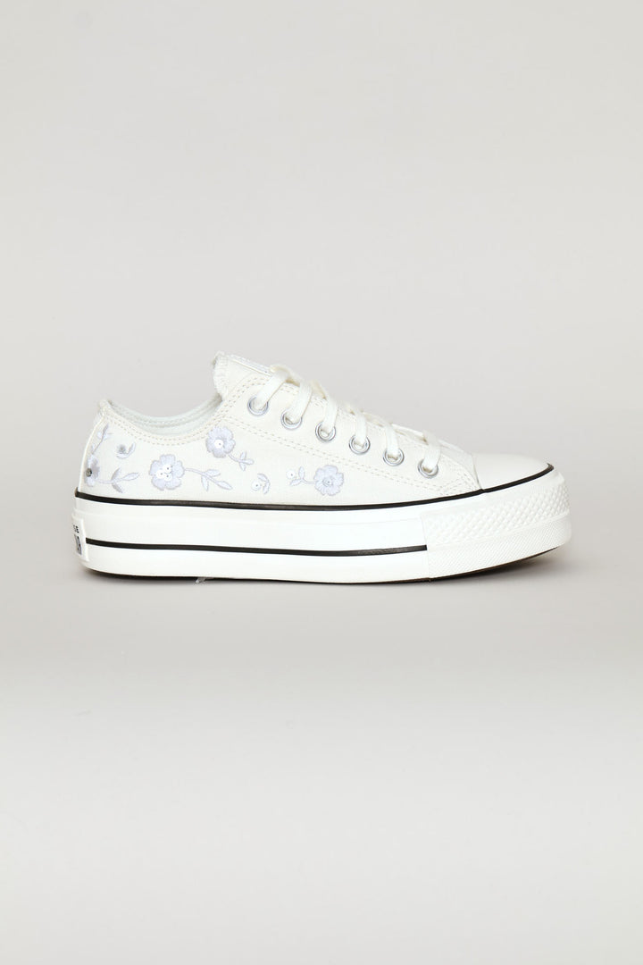 Chuck Taylor All Star Flower Sneaker - White