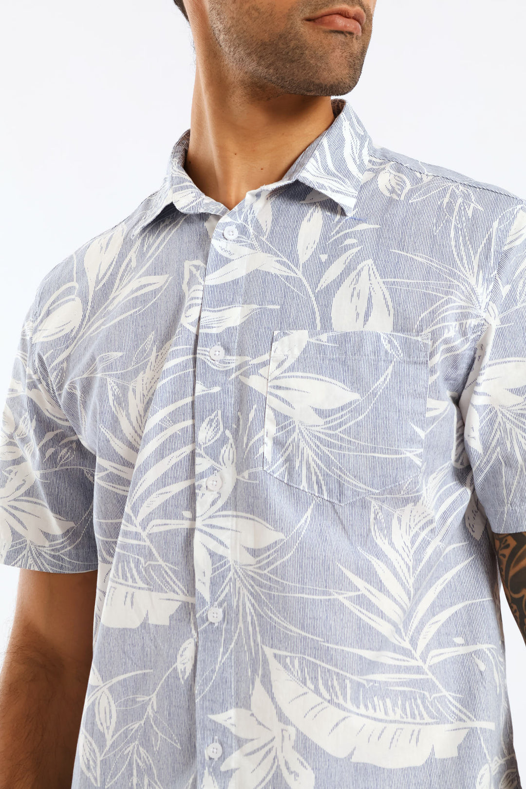 Tropical Leaf Resort Shirt - Light Blue