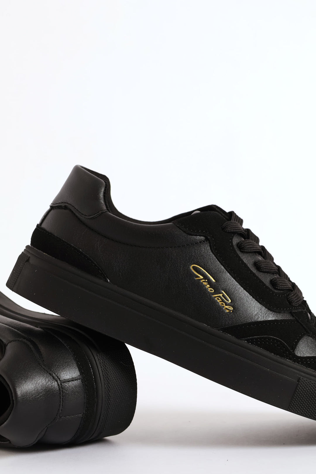 Finn Panelled Lace Up Sneaker - Black