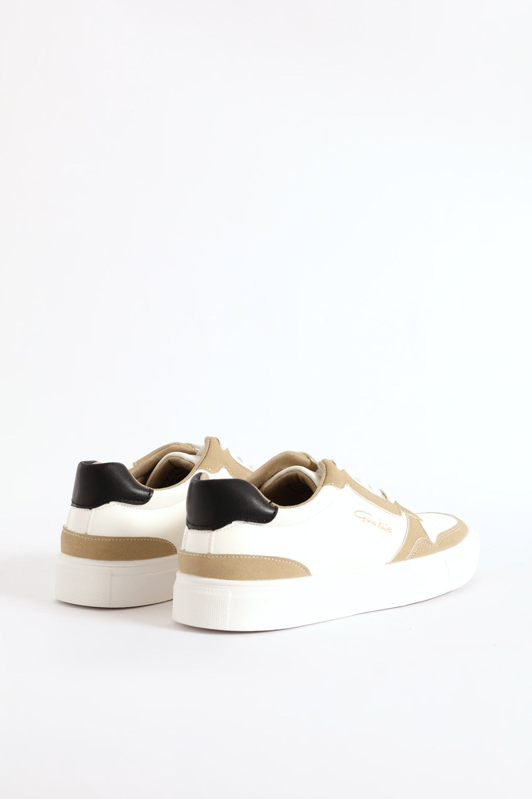 Finn Panelled Lace Up Sneaker - White