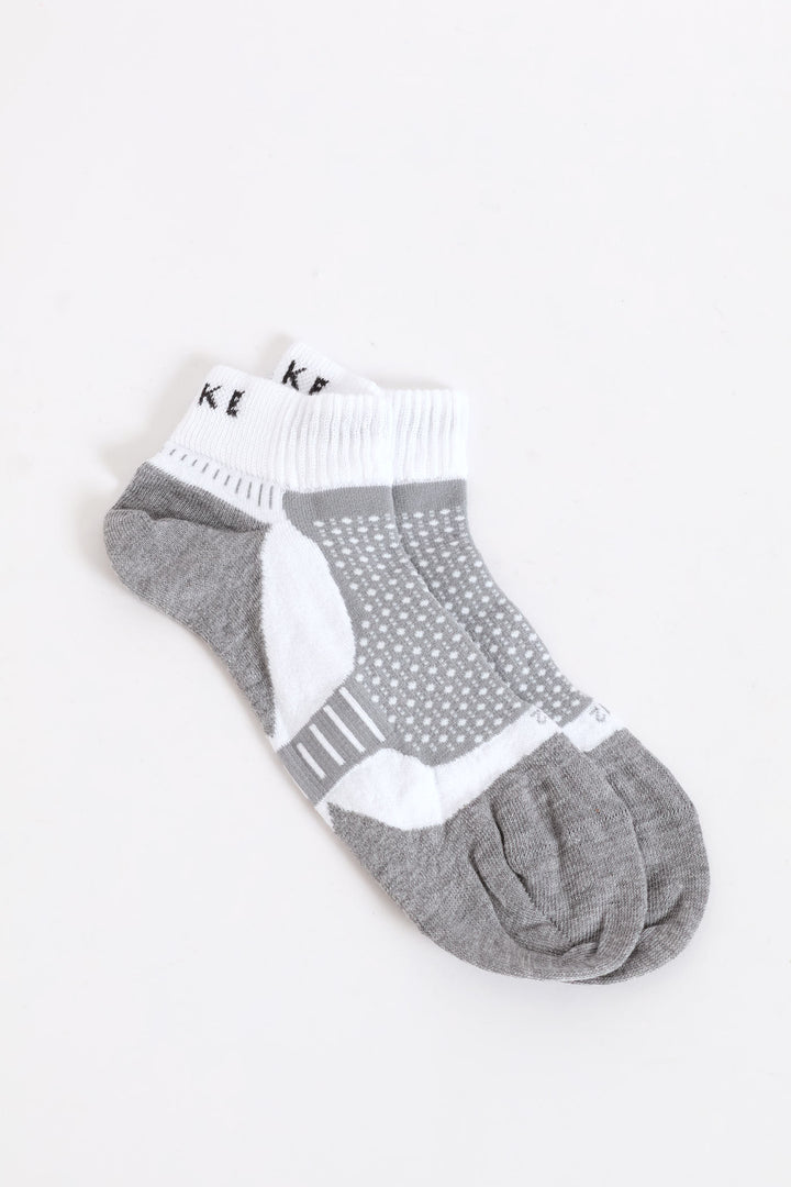Ventilator Refresh Socks - White
