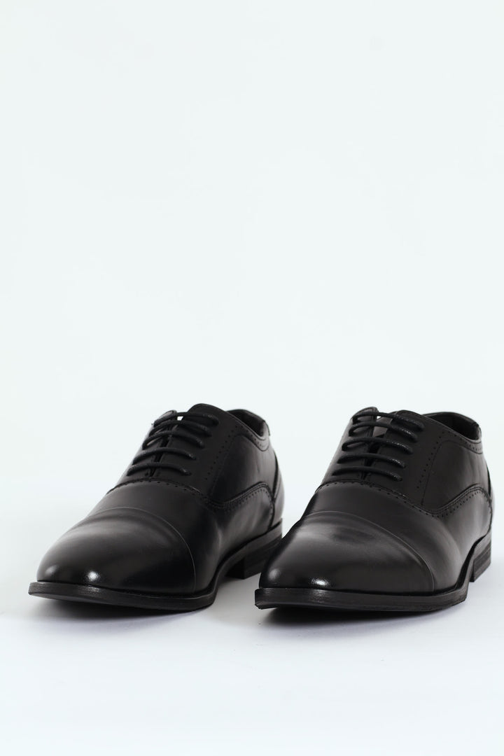 Lace Up Oxford With Toe Cap - Black