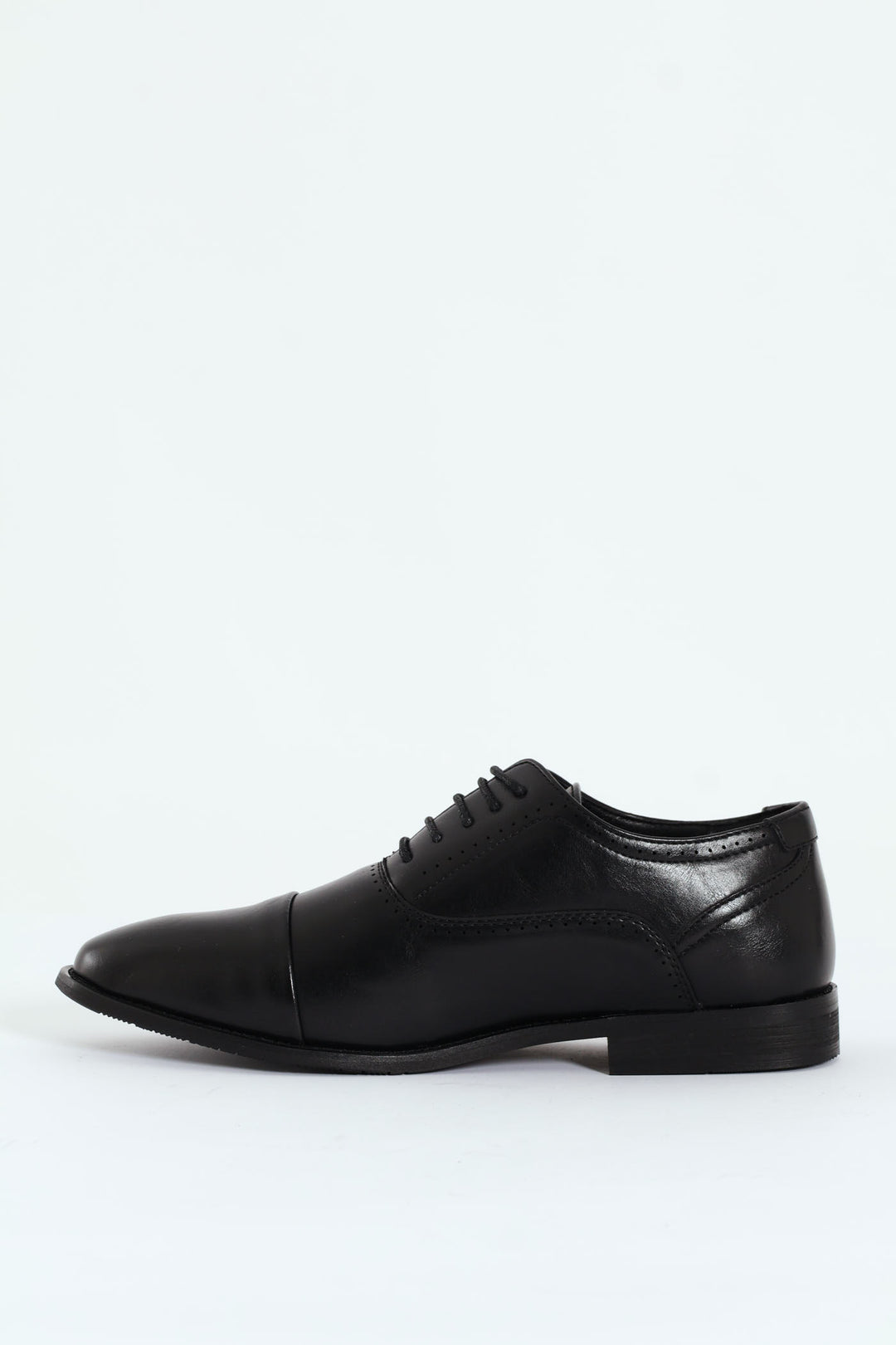 Lace Up Oxford With Toe Cap - Black
