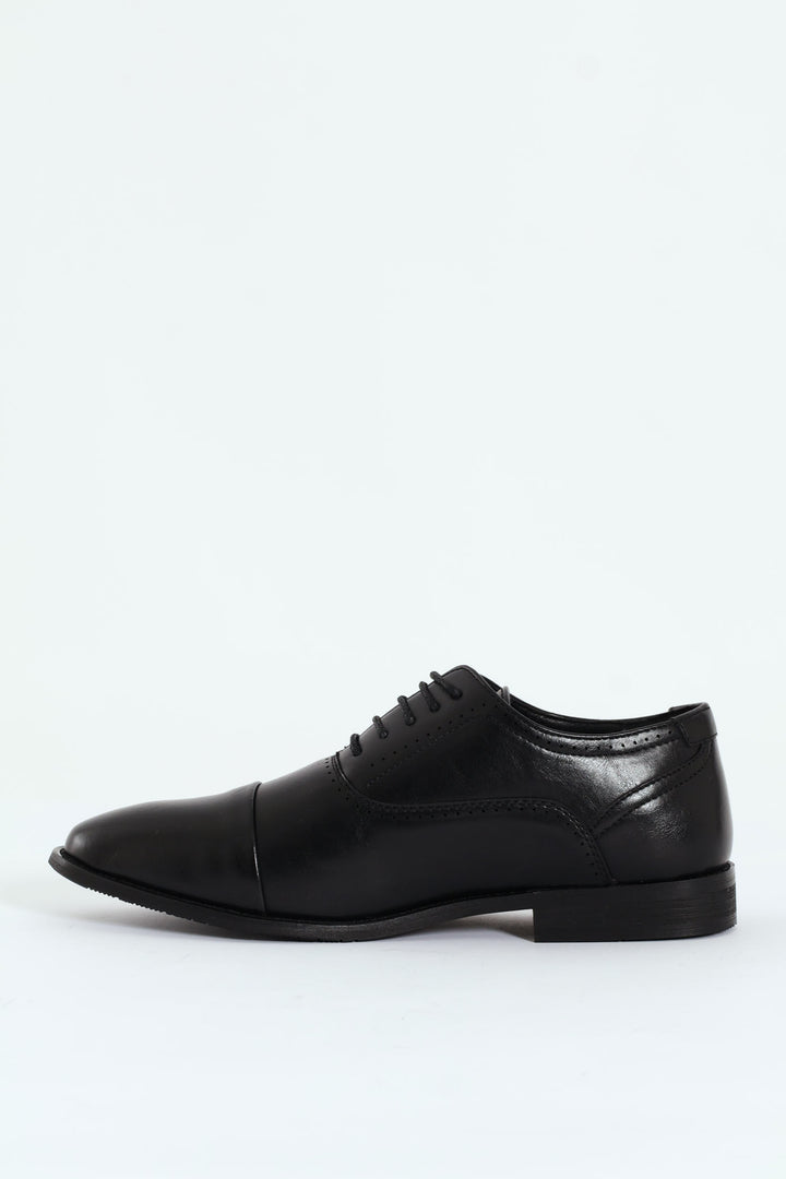 Lace Up Oxford With Toe Cap - Black