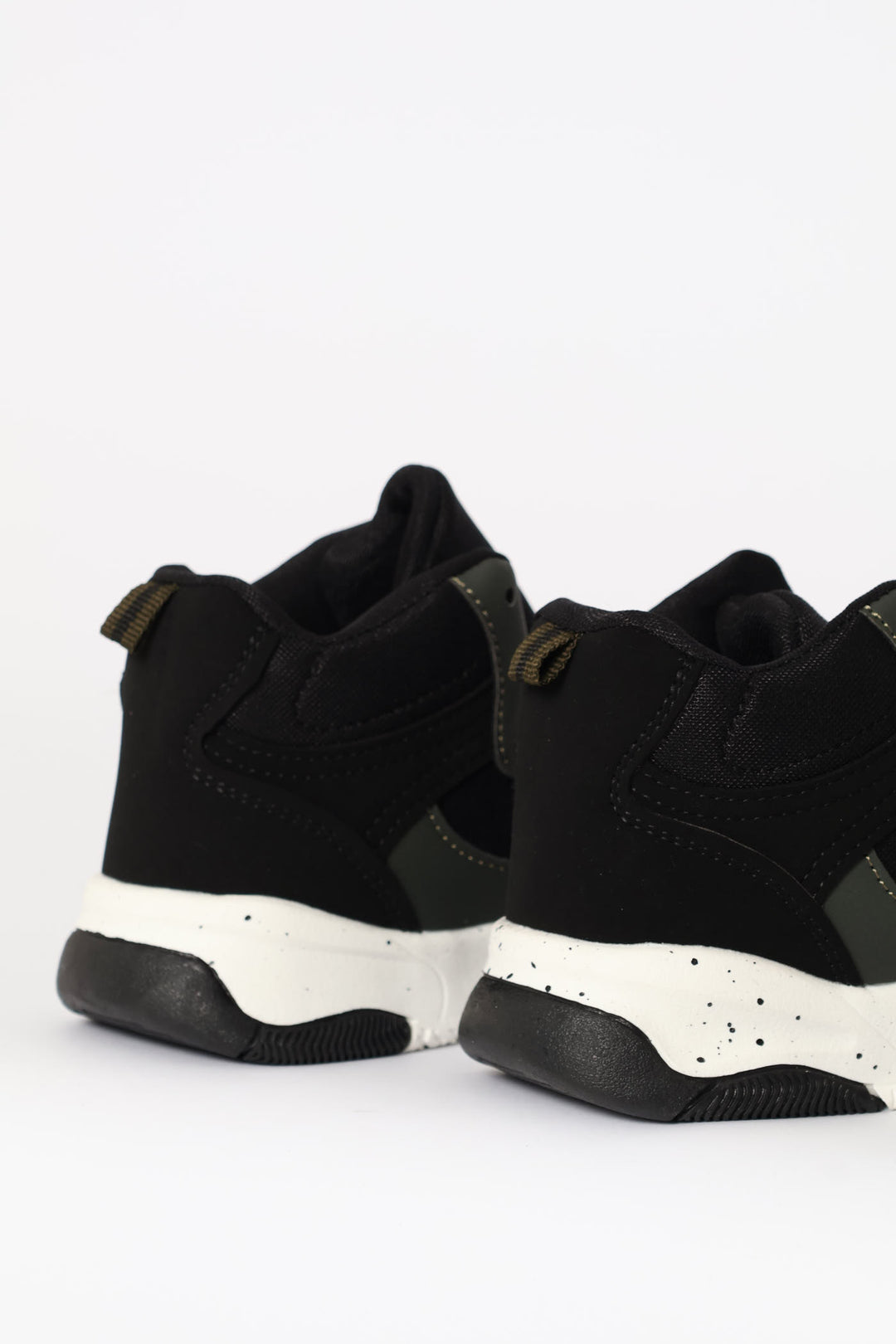 Boys Hitop Sneaker - Black/Olive