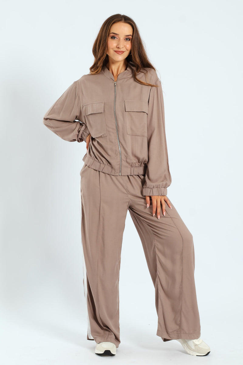 Utility Pocket Bomber With Sportstripe - Taupe