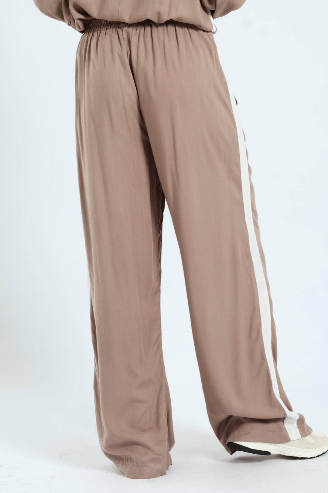 Sportstripe & Pintuck Pull-On Wideleg Pants - Taupe